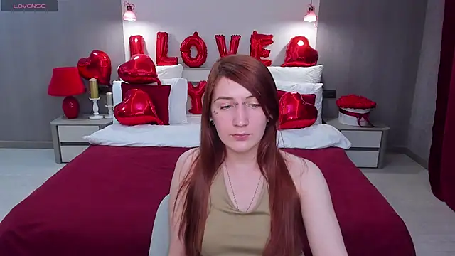 Snapshot of Polly_Sweet chatting on February 2026 06:45:01 PM Polly Sweet online show from February 2026 06:45:01 PM