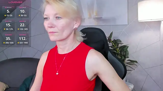 Julie Lucas online show from June 2026 11:57:02 PM