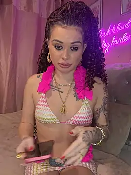 Snapshot of Demi_Lovex chatting on January 2026 10:15:02 PM Demi Lovex online show from January 2026 10:15:02 PM