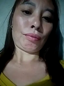 kaia-cam online show from March 2026 12:01:02 PM