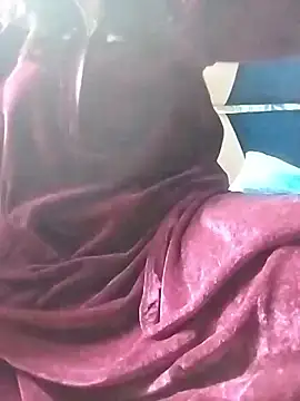 yaminicamms online show from January 2026 05:28:02 PM