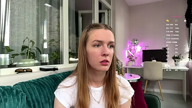 oopsnaked online show from June 2026 02:39:01 PM