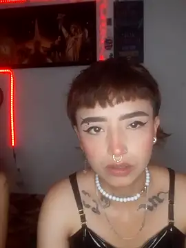 AlexxaAndRileyy online show from January 2026 07:18:01 PM