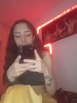 AlexxaAndRileyy online show from February 2026 01:14:01 PM