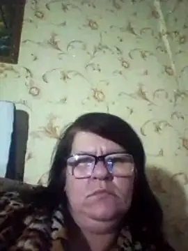 NysiOlsen online show from February 2026 05:08:01 PM