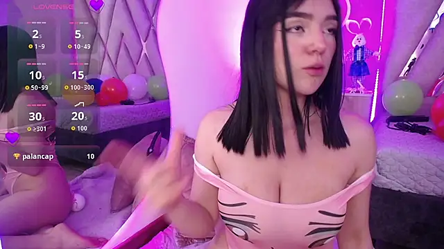 Madyson Hill online show from April 2026 01:41:01 PM