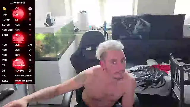 Rayzel White online show from May 2026 11:38:02 AM