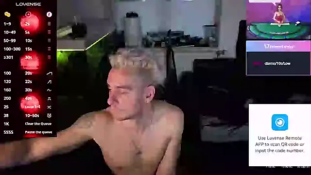 Rayzel White online show from May 2026 02:19:01 AM