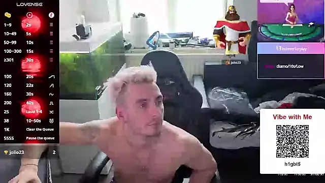 Rayzel White online show from May 2026 01:07:02 PM