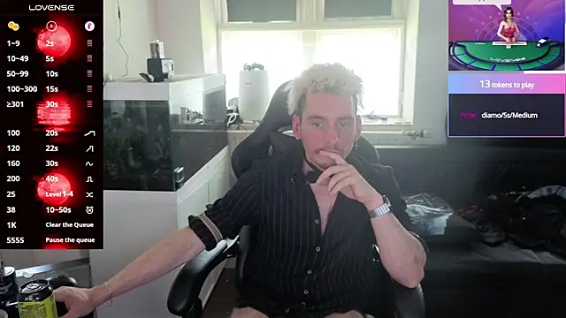 Rayzel White online show from June 2026 01:37:01 PM