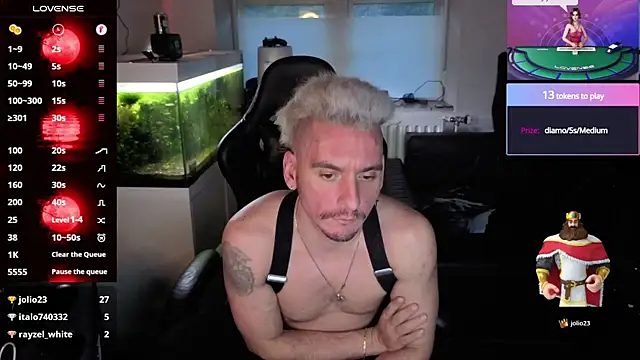 Rayzel White online show from June 2026 08:09:02 PM