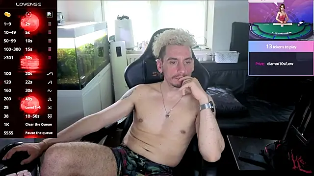 Rayzel White online show from June 2026 06:13:02 PM