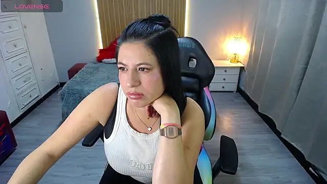 Snapshot of keileen_luna chatting on February 2026 12:26:01 PM keileen luna online show from February 2026 12:26:01 PM