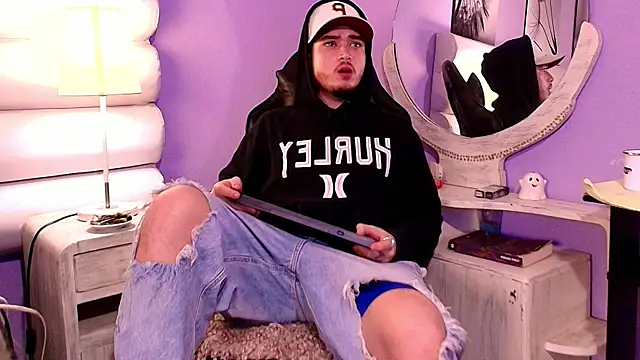 Snapshot of Salvattore_Muller chatting on February 2026 04:28:02 AM Salvattore Muller online show from February 2026 04:28:02 AM