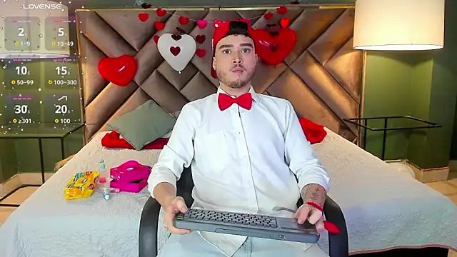 Snapshot of Salvattore_Muller chatting on February 2026 09:11:02 PM Salvattore Muller online show from February 2026 09:11:02 PM