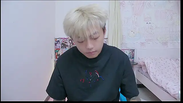 Chocolates-001 online show from April 2026 11:15:01 AM