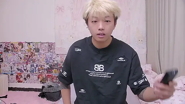 Chocolates-001 online show from April 2026 12:03:01 PM