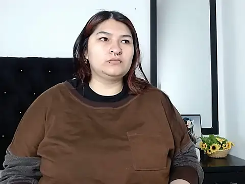 Snapshot of LauraHorny69 chatting on February 2026 12:53:02 PM LauraHorny69 online show from February 2026 12:53:02 PM