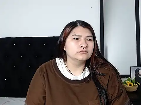 Snapshot of LauraHorny69 chatting on February 2026 12:48:02 PM LauraHorny69 online show from February 2026 12:48:02 PM