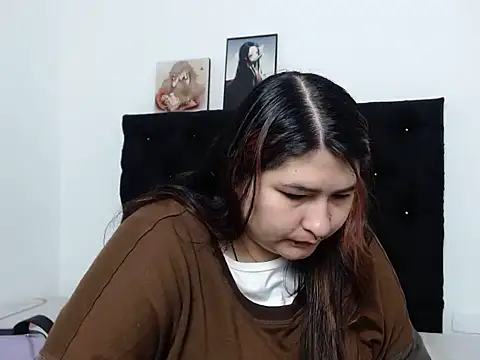 Snapshot of LauraHorny69 chatting on March 2026 12:45:02 PM LauraHorny69 online show from March 2026 12:45:02 PM