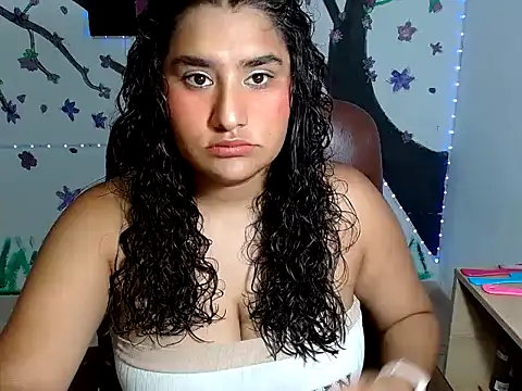 Im May  online show from February 2026 05:38:02 PM