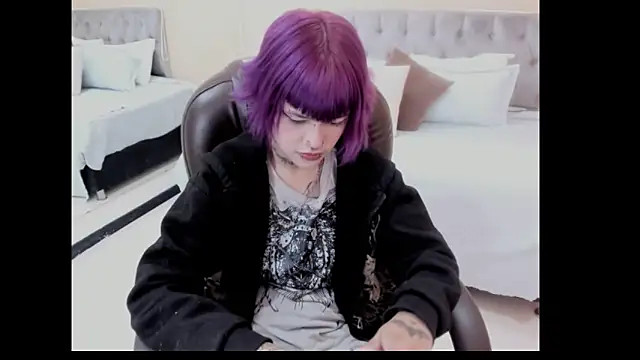 Snapshot of Bela_Craxkerr chatting on February 2026 01:03:02 PM Bela Craxkerr online show from February 2026 01:03:02 PM