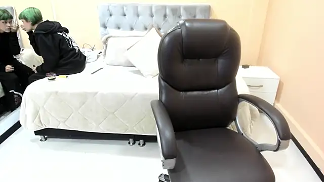 Snapshot of Bela_Craxkerr chatting on March 2026 12:07:01 PM Bela Craxkerr online show from March 2026 12:07:01 PM