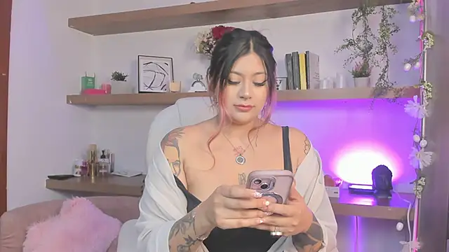  Lorraine v online show from April 2026 05:19:02 PM