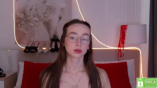 Emily Simon online show from March 2026 05:52:01 AM