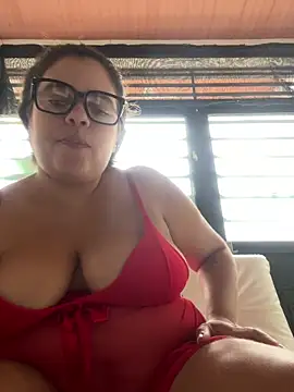 Snapshot of Julissa_x chatting on February 2026 01:40:01 PM Julissa x online show from February 2026 01:40:01 PM