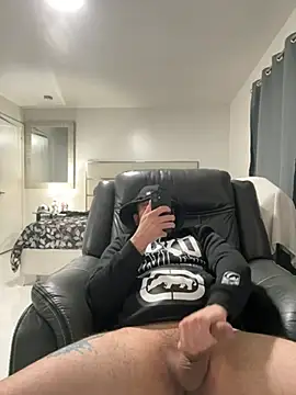 Snapshot of J_thebeastxxx chatting on January 2026 12:48:01 AM J thebeastxxx online show from January 2026 12:48:01 AM