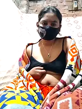 Hot Sweeti online show from February 2026 11:43:01 PM