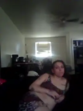 Snapshot of LadySn0w26 chatting on February 2026 04:00:01 PM LadySn0w26 online show from February 2026 04:00:01 PM