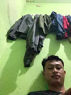 Snapshot of your_boys13 chatting on January 2026 05:49:02 PM your boys13 online show from January 2026 05:49:02 PM