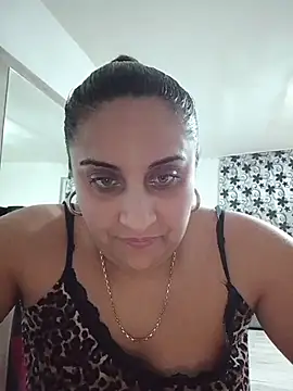 AntoAntonianna online show from February 2026 06:26:01 PM