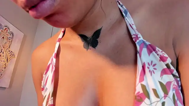 Scarlet Vixen  online show from July 2026 03:23:02 PM