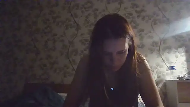 NyraLuna online show from April 2026 07:50:02 PM