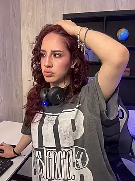 elodie rouge online show from March 2026 01:26:01 PM