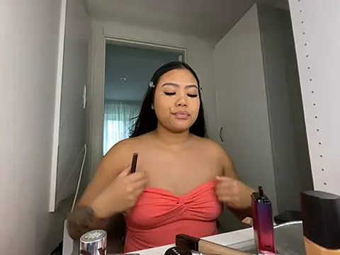 TitiTinyThai online show from April 2026 04:02:02 PM