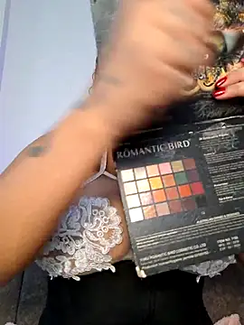 Snapshot of curly_girl_31 chatting on February 2026 07:32:02 PM curly girl 31 online show from February 2026 07:32:02 PM