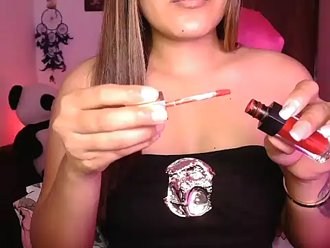 Snapshot of _Maanvi_ chatting on February 2026 05:49:02 PM Maanvi online show from February 2026 05:49:02 PM