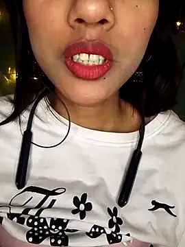 Maliha Chowdhury online show from March 2026 06:37:02 PM