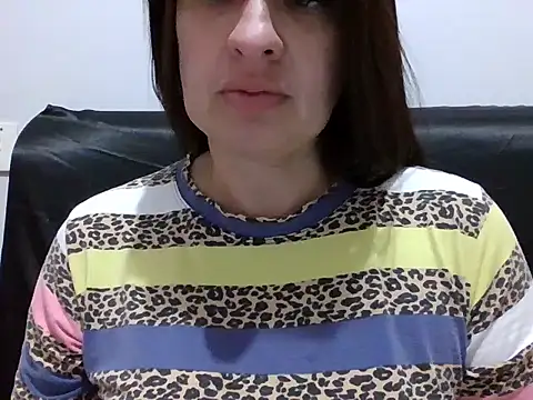 lara munhoz online show from January 2026 02:04:02 AM