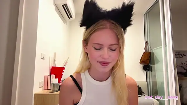 Snapshot of Slay_Swag chatting on February 2026 10:11:02 AM Slay Swag online show from February 2026 10:11:02 AM