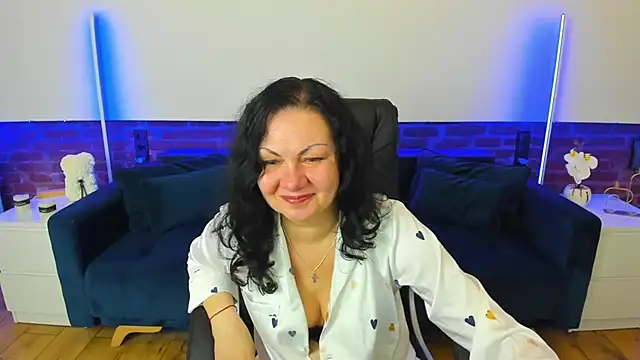 IrissMoon online show from March 2026 06:43:02 AM