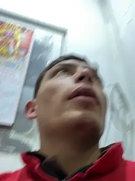 santiObrero online show from February 2026 09:29:02 PM