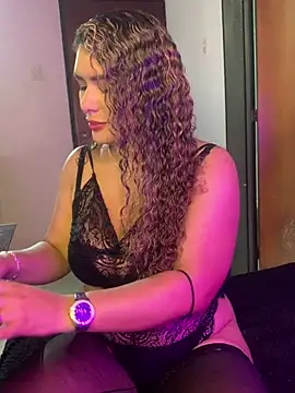 Snapshot of TianaRios_Pink chatting on February 2026 05:07:02 PM TianaRios Pink online show from February 2026 05:07:02 PM