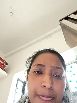 Hot-Tinaa online show from January 2026 07:24:02 AM