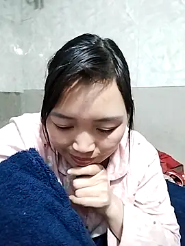 Snapshot of lia-coy chatting on February 2026 11:33:01 AM lia-coy online show from February 2026 11:33:01 AM