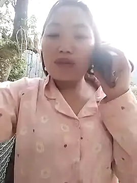 lia-coy online show from April 2026 11:22:02 AM